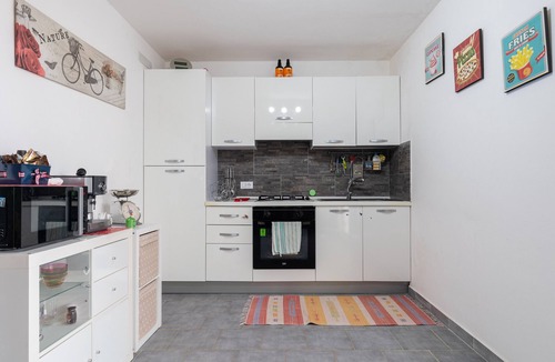 Cinisi Villa | Pet-Friendly 'Villa Cinisi' with Sea View, Shared Pool & Wi-Fi
