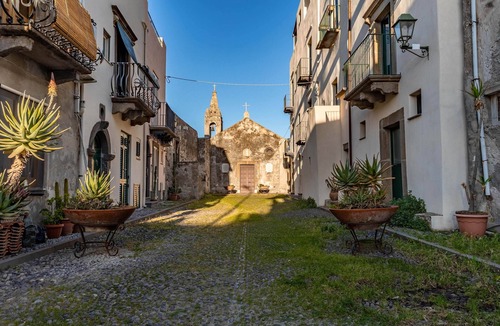 Lipari Historic Centre House | Pietra del Bagno - Exclusive sea-view residence