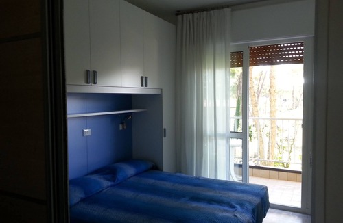 Eraclea Mare Apartment | Pine forest front apartment with swimming pool max 5 people wi-fi