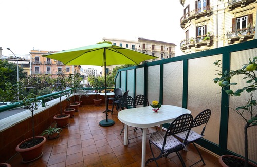 Ruggero Settimo Apartment | Politeama Double-House