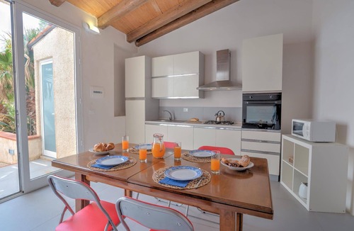 Cava dʼAliga House | Poseidone, seaside villa with panoramic terrace