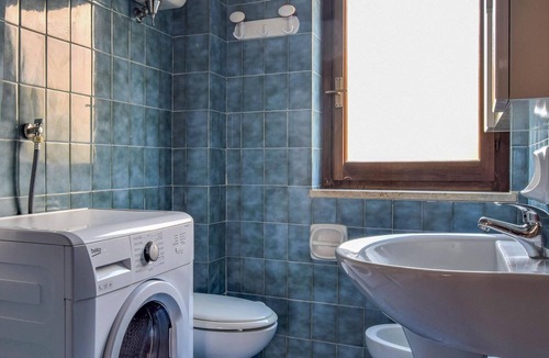 Falerna Apartment | Practical vacation apartment on family friendly complex.