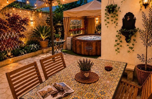 Lizzanello Apartment | Premium Spa House-Private Jacuzzi & Sauna - DOMUS ANTIQUA