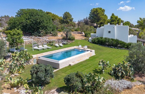 Torre Vado Villa | Prickly Pear Villa with pool