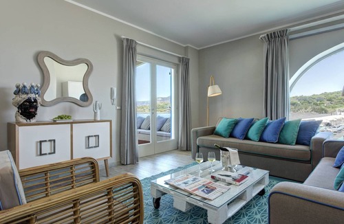 Vulcano Porto Apartment | Private accommodation within the Les Sables Noirs resort by the sea