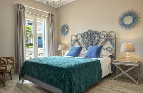 Vulcano Porto Apartment | Private accommodation within the Les Sables Noirs resort by the sea
