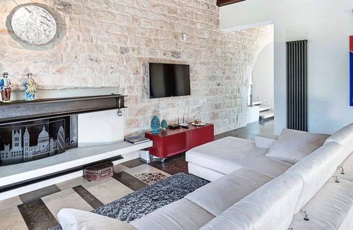 Rosolini Villa | Private countryside villa + annex with pool