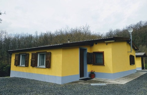 Valmozzola Cottage | Private Rustic Cottage in Nature