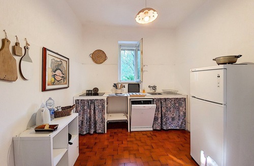 Castro Marina Ski Chalet | Private sea access garden house (house C)