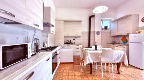Castelletto d'Orba Apartment | Private Villa Angal