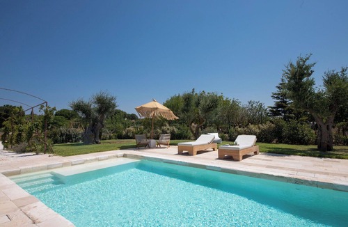 Martina Franca Villa | Private Villa with A/C, private pool, hot tub, WIFI, TV, patio, panoramic view, close to Ostuni