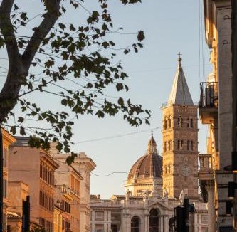 Esquilino Apartment | Queens Home In Rome