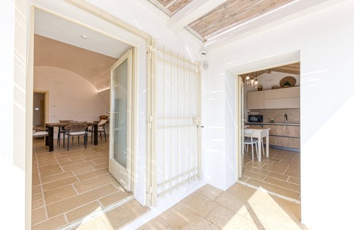 Ugento Villa | Quiet countryside mansion with large pool & garden