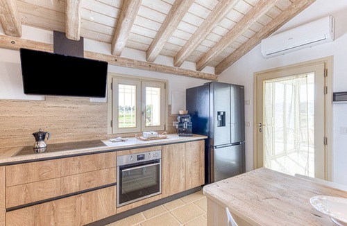 Ugento Villa | Quiet countryside mansion with large pool & garden