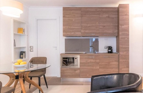 Chiaia Apartment | Real Chiaia