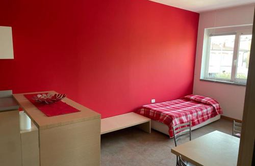 Marta Apartment | Red House - by BorgoLago