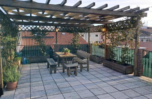 Este Bed & Breakfast | Reitia Penthouse in Historic Center
