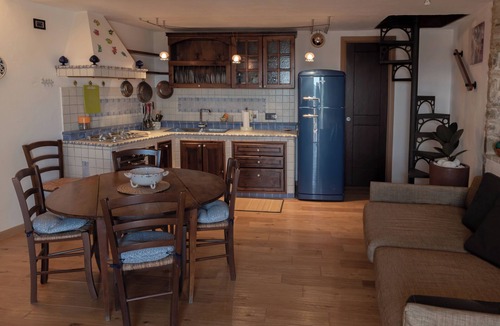 Pomarico Apartment | Relaxing apartment with beautiful views a few kilometers from Matera