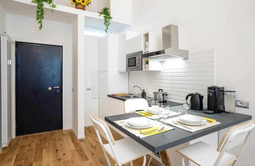 San Marco Apartment | Rent Apartment - Duomo Brera - Elegant Suite in Design District