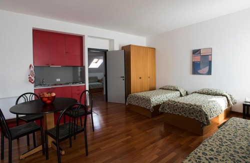 Porta Garibaldi Apartment | Residence Villa Odescalchi
