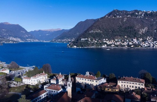 Como Apartment | Residence Villa Olmo Como with Parking