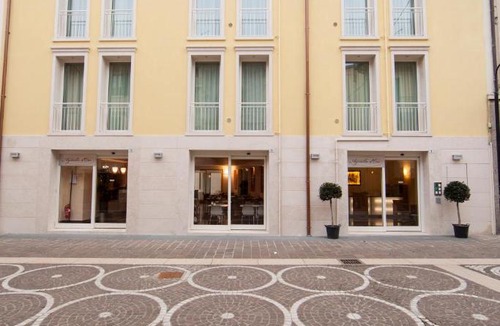 Bussolengo Apartment | Residenza Agnello D'Oro