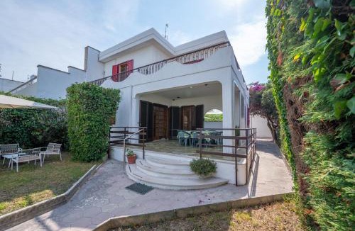 Torre dell'Orso Apartment | Retreat dell'Orso - Villa per Vacanze in centro - Frontemare