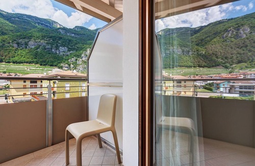 Mori Apartment | Room 'Camera Matrimoniale' with Mountain View, Wi-Fi and Air Conditioning