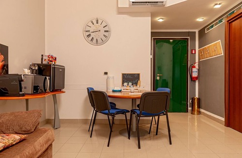 Stagno Apartment | Room 'Valle Benedetta' with Wi-Fi and Air Conditioning
