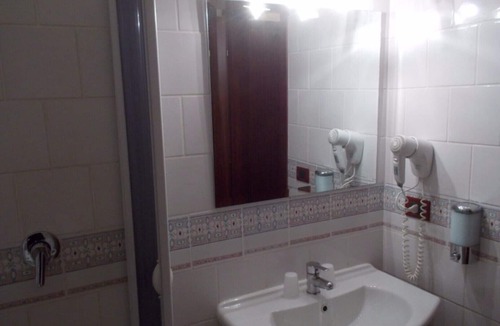 Ospedaletto D'Alpinolo Hotel | ROYAL DOUBLE ROOM - ROYAL HOTEL