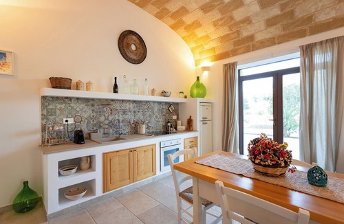 Spongano Apartment | Salento apartment with 1 bedroom, pool and ancient olive trees