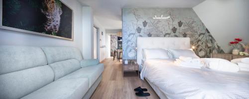 Segrate Apartment | San Raffaele Apartment with Free Parking and Air Conditioning