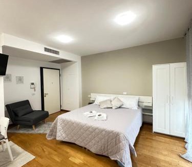 Vimodrone Apartment | SanRaffaele 117 - Ospedale & Metro Milano - Intero Appartamento