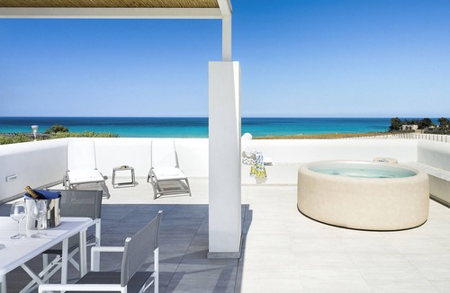 Reitani Villa | Seafront villa with pool near Syracuse, Sicily - Timo - 6 pax