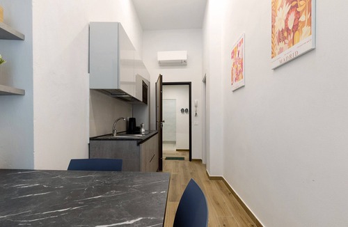 Prato Apartment | 'Ser Lapo - Dimora Ser Lapo' with Wi-Fi and Air Conditioning