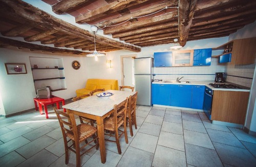 Massa Apartment | Seventh Heaven' flat with shared pool