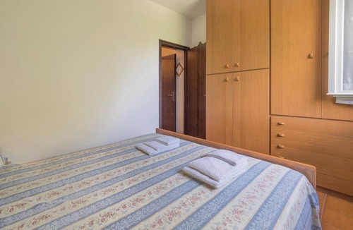 Porto Garibaldi Apartment | Simple and practical apartment in a property with elevator in the center of Porto Garibaldi.