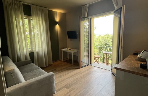 Imola Apartment | Small flat with balcony, living room and kitchen