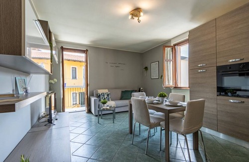Castelletto Sopra Ticino Apartment | [SMART FLAT] Apartment whit Private Garage, Free Wi-Fi