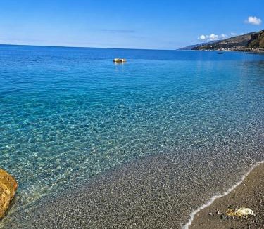 Fuscaldo Cabin | Sole E Mare