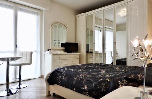 Parabiago House | Sole tra i pini - foresteria lombarda