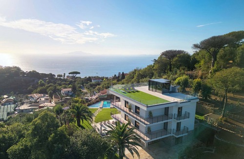 Massa Lubrense Villa | Spacious 6-bedroom villa with AC in marvelous Massa Lubrense