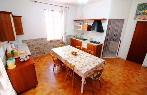 Solarino House | Spacious villa with a large veranda and pool