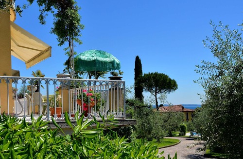 Gardone Riviera Villa | Splendid villa lake view with private pool