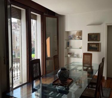 Sanguinetto House | Storico appartamento con parco
