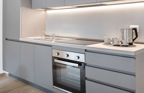 Valtellina Apartment | Studio Apartment 'Relais Betty App I Bugli 1' with Mountain View, Wi-Fi and Air Conditioning