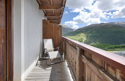 Trepalle Apartment | Studio Apartment "Trela" near Slopes with Balcony & Wi-Fi