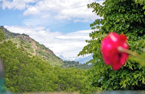 Villair-Amerique Apartment | Studio 'Nel Cuore Della Via Francigena' with Mountain View and Private Garden
