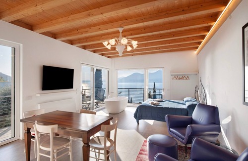 Pai Apartment | Studio 'Pai 521 Open Space' with Lake View, Wi-Fi and Air Conditioning