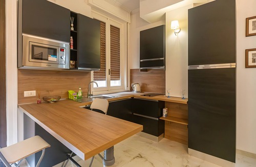 Lecco Apartment | 'Studio with Terrace Chagall' with Terrace and Air Conditioning
